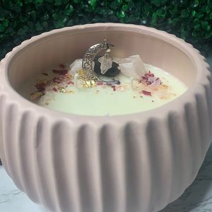 Celeste Moon Stone Candle 30oz.